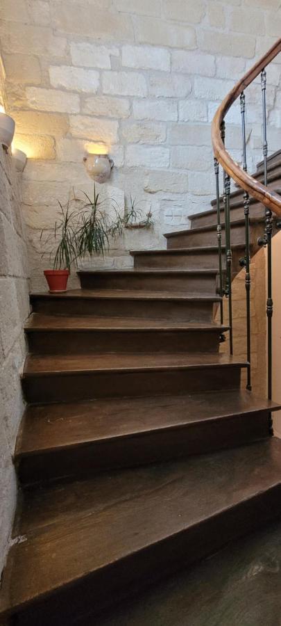 Studio Sommieres Apartment